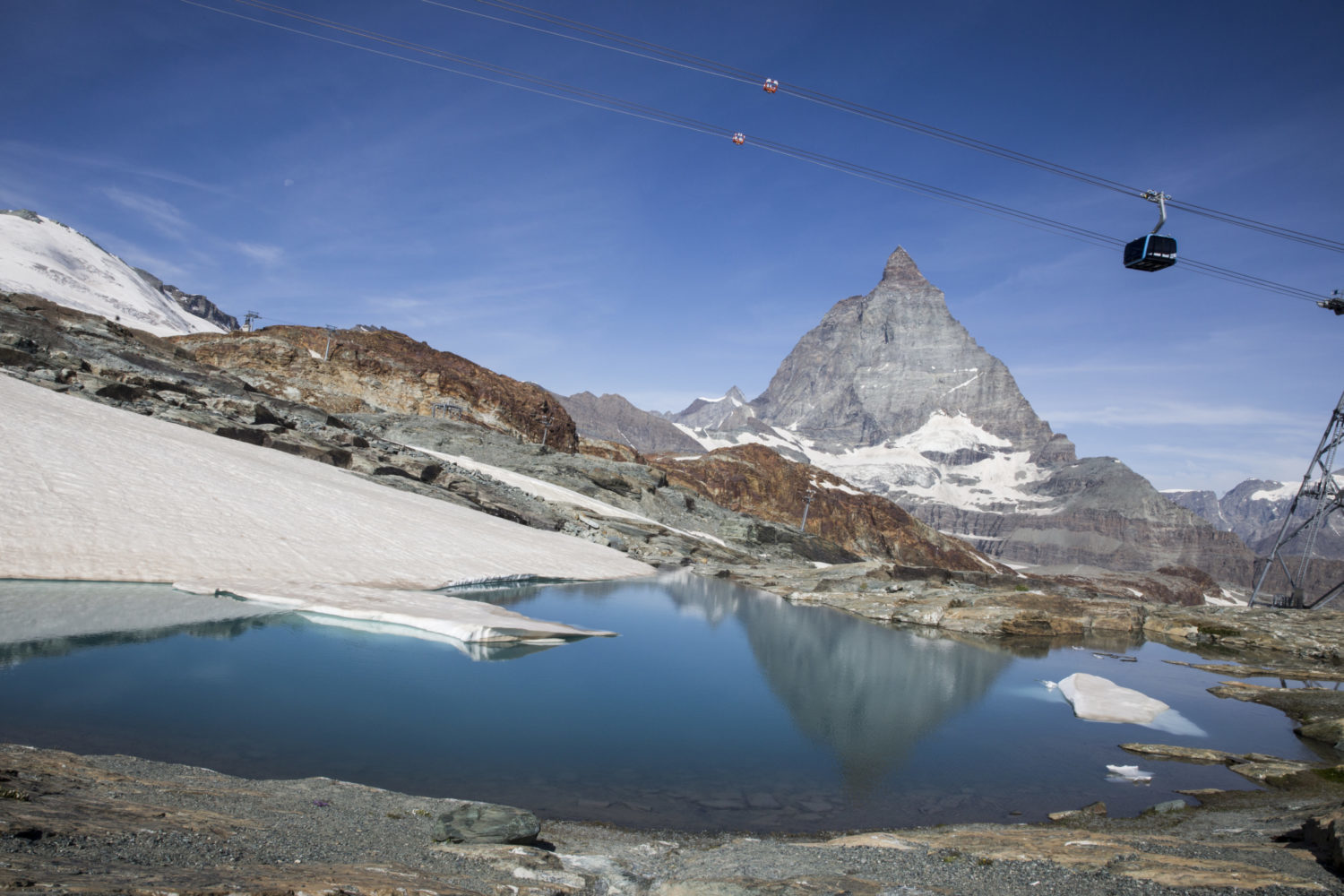 Вид на г. Matterhorn от оз. у станц. Trockener Steg (2950)