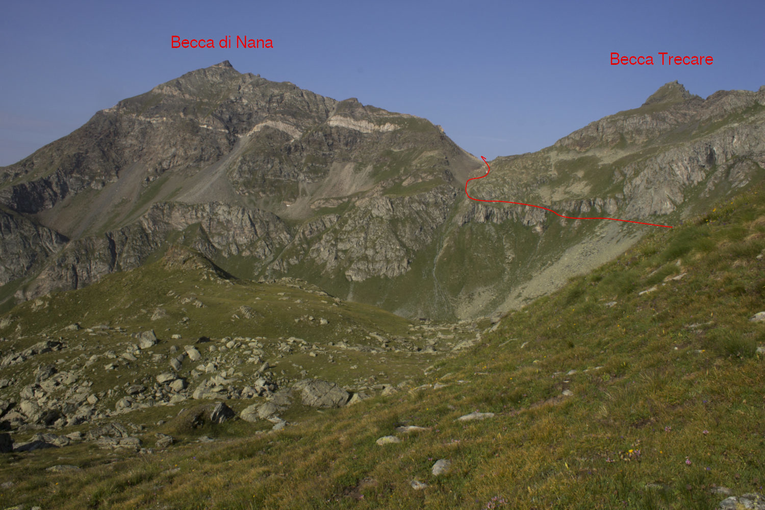 Пер. Col di Nanna, вер. Becca di Nana (3010) и вер. Becca Trecare(3032) не доходя до хиж. Alpe Tournalin Superiore